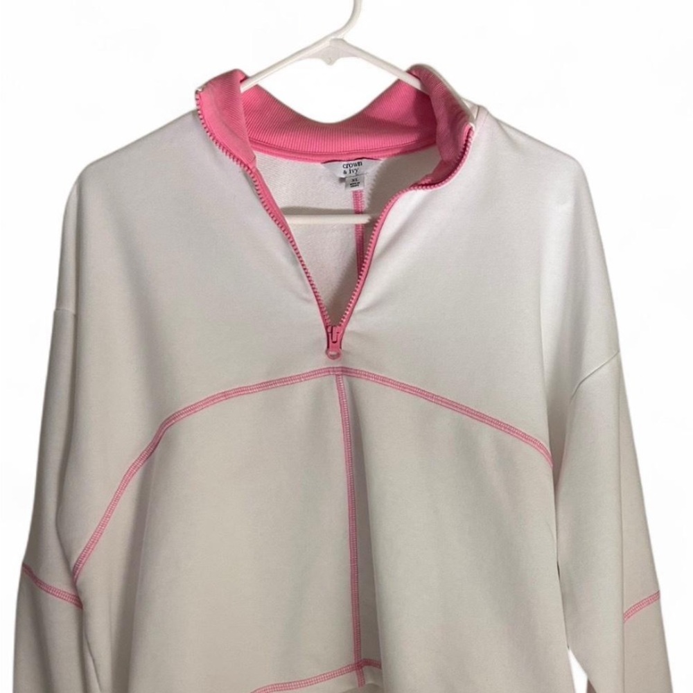 Crown & Ivy White Pullover with Pink Trim